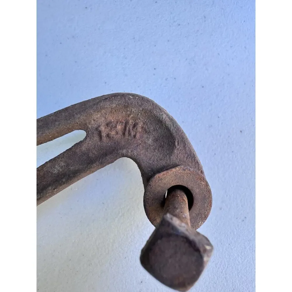 Vintage Cast Iron Ladder Safety Rung Lock for Wooden Extension Ladder